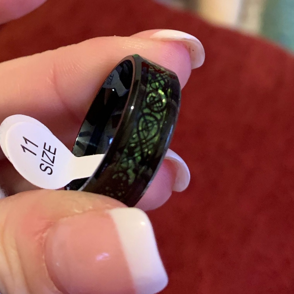 Stunning tungsten with green inlay! NWT - Picture 2 of 4